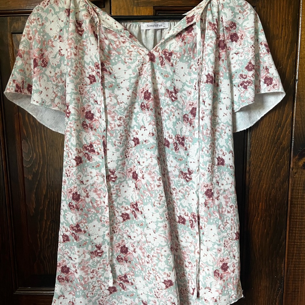 Floral Flutter Sleeve Top in Mint and Dusty Rose